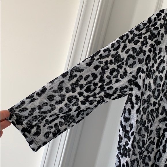 NWT CHICO’S Leopard Print Lightweight Open Cardigan - Picture 4 of 11